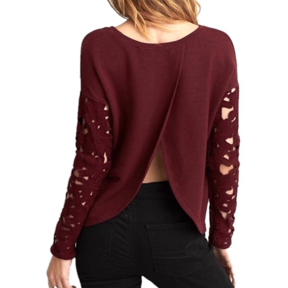 American Eagle Sweater Lace Embroidered Sleeves Sm - Picture 2 of 8